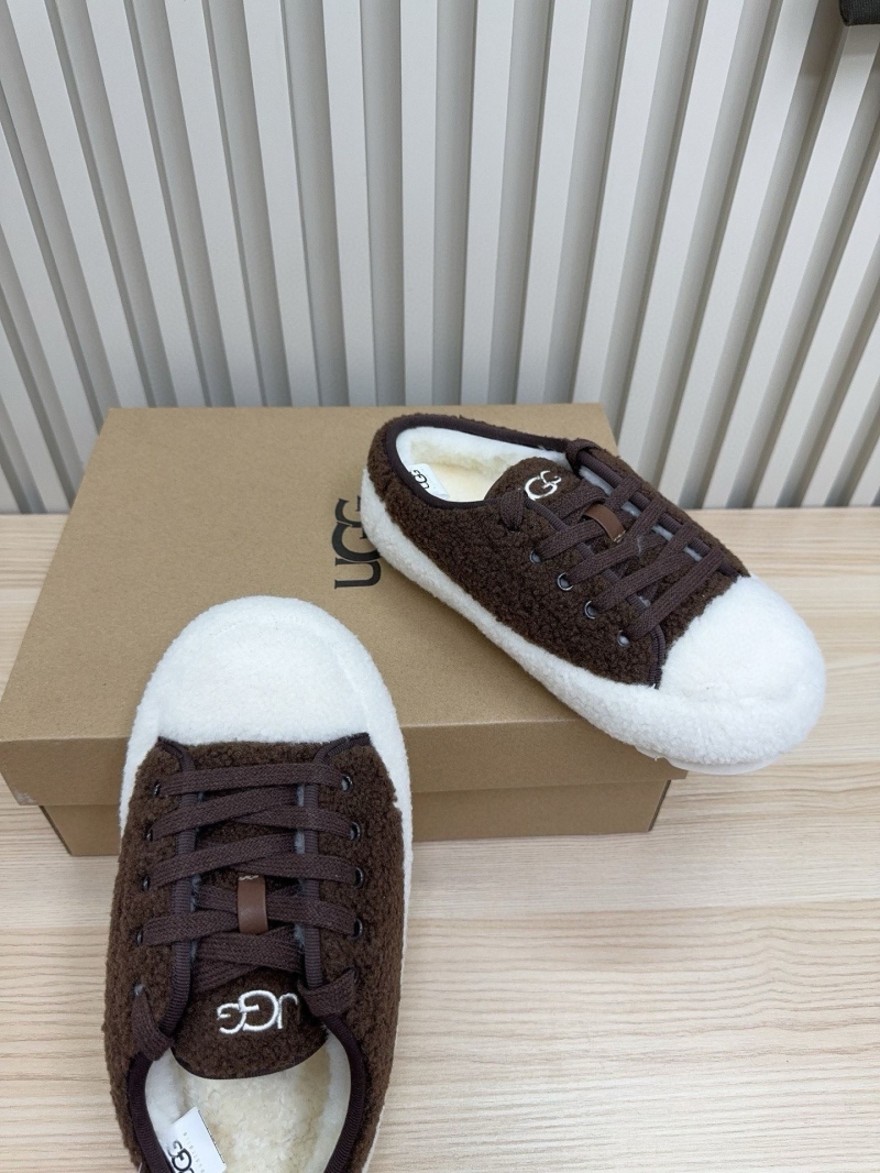 Ugg Flat Shoes
